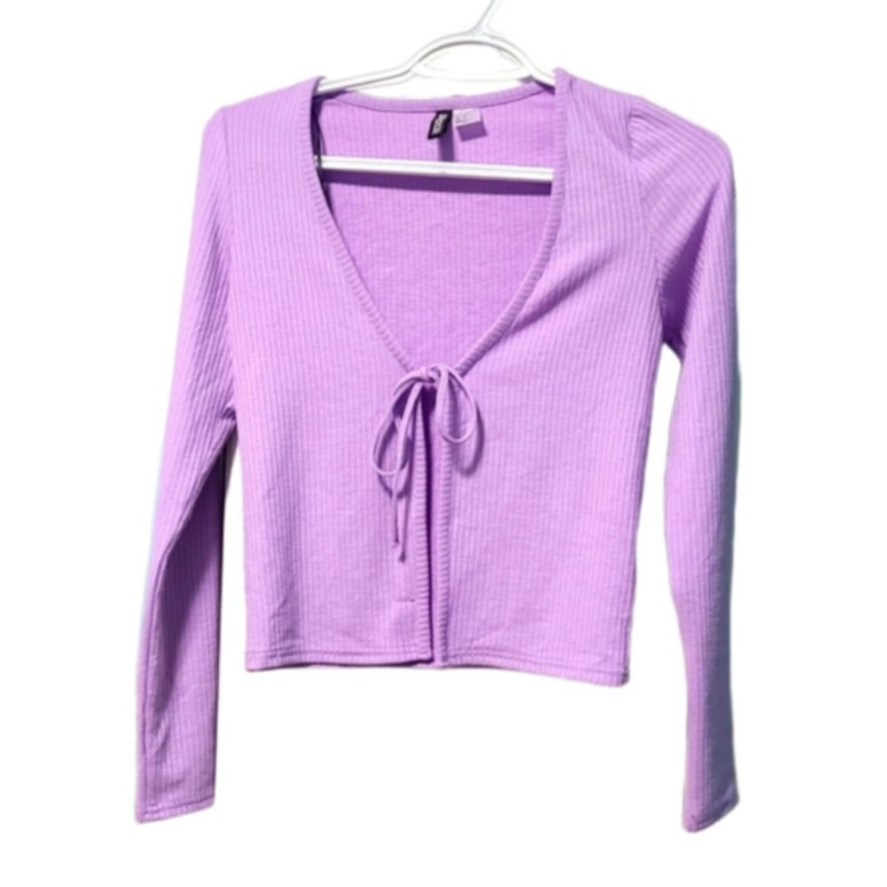 H&M Lavender Purple Long Sleeve Cropped Front Tie Closure Ribbed Knit Cardigan
